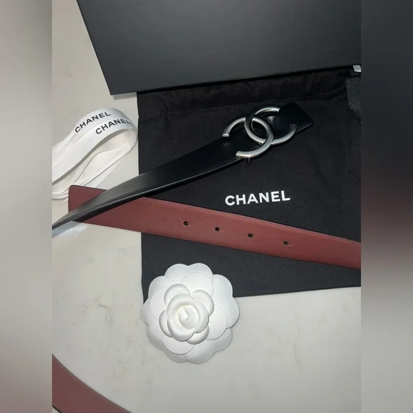 Authentic Chanel reversible belt size 85 black and red 71410 auth CHANEL burgundy & black leather 2020 REVERSIBLE  main image 4